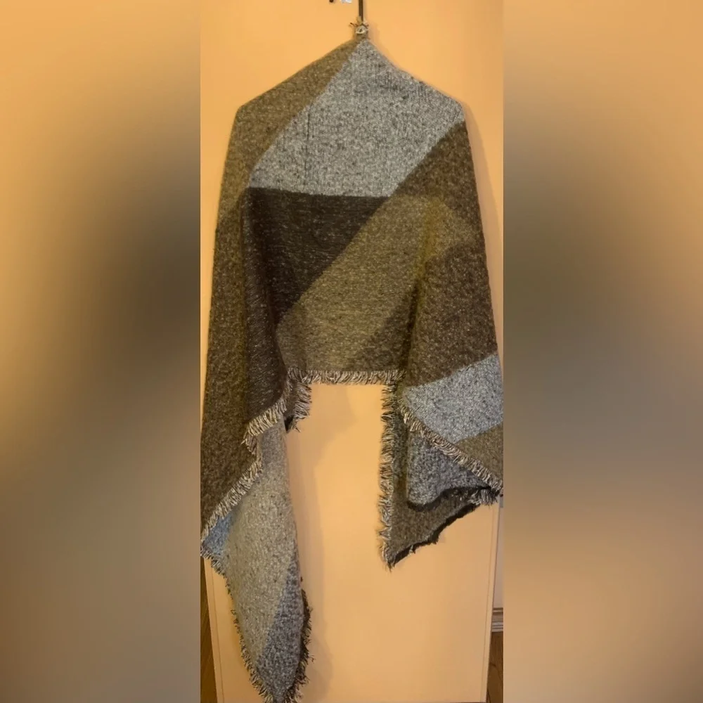 Women's Oversized Soft Warm Wool Blend Plaid Color Block Scarf Wrap